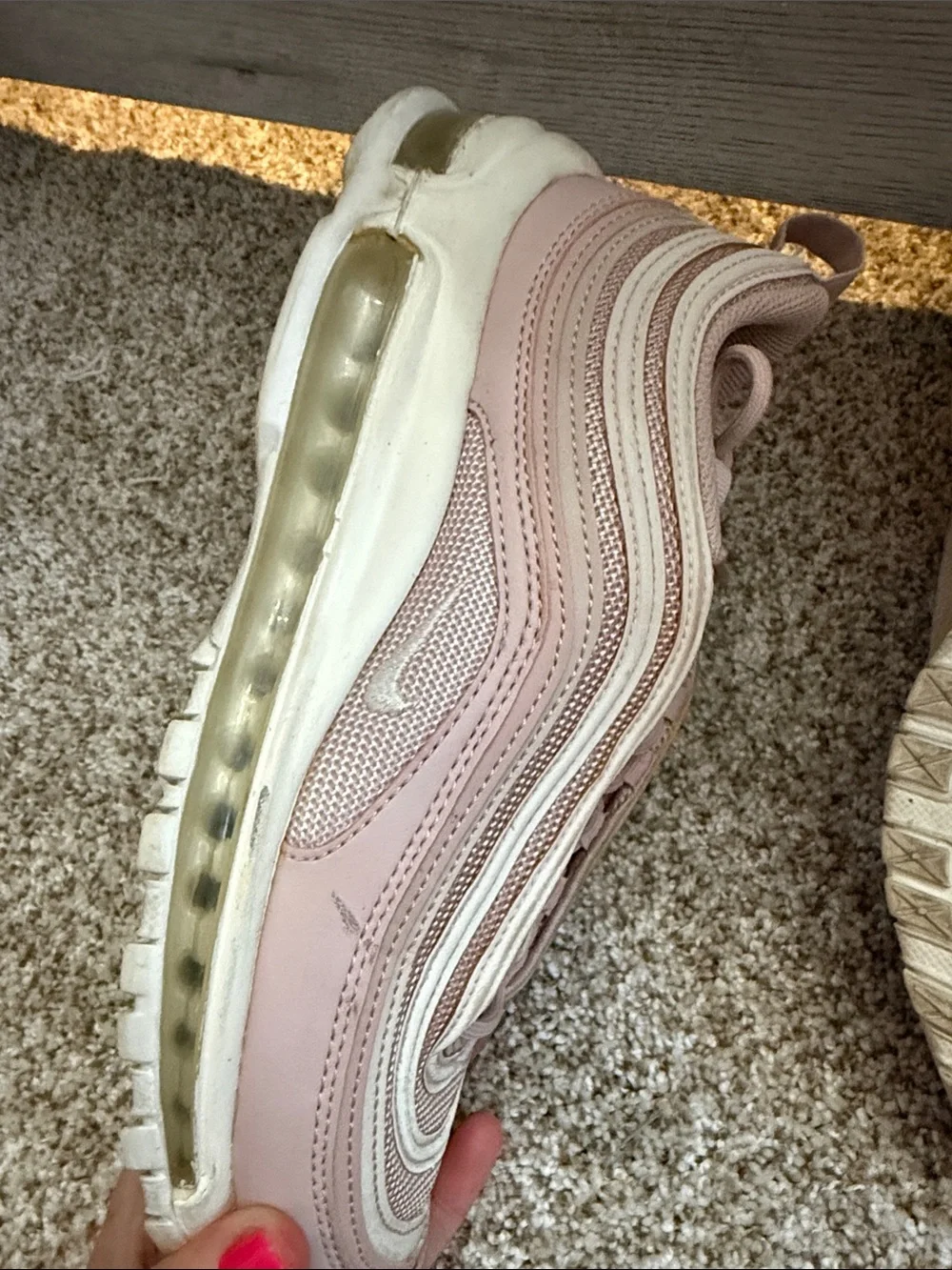 Women’s Pink Wave-Detail Nike Shoes!